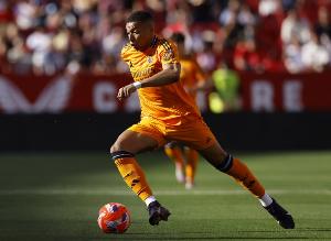 记者：皇马训练时间提前15分钟以避开暴风雨，姆巴佩参加合练