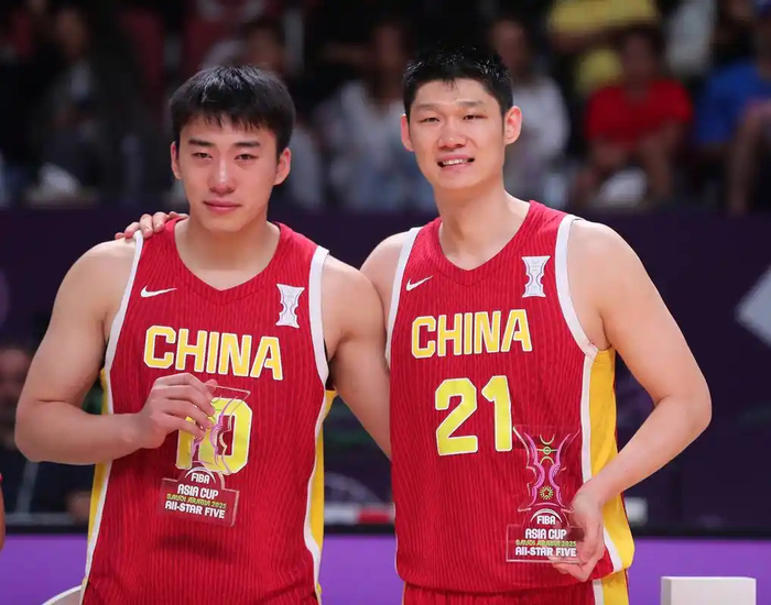 开云体育app-不是布朗，男篮新归化或曝光，28岁，黑人，小前锋，郭士强或力邀|胡金秋|迪亚洛|巴里布朗|山西男篮|哈米杜-迪亚洛_新浪体育_新浪新闻