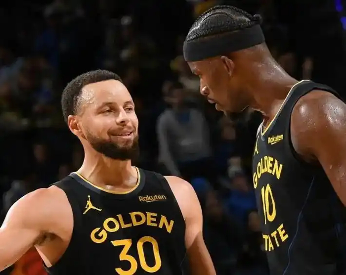 开云体育app-韧带撕裂，巴特勒赛季报销，勇士队老板能从保险公司得到多少赔偿？|吉米·巴特勒|金州勇士队|迈阿密热火队|nba|球队_新浪体育_新浪新闻