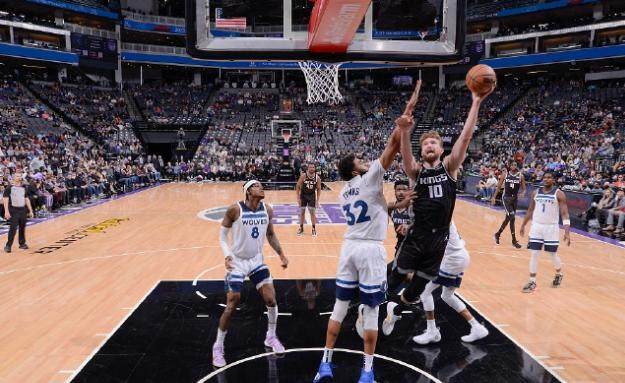 开云体育-完美首秀！萨博尼斯提升即战力 国王将冲刺季后赛